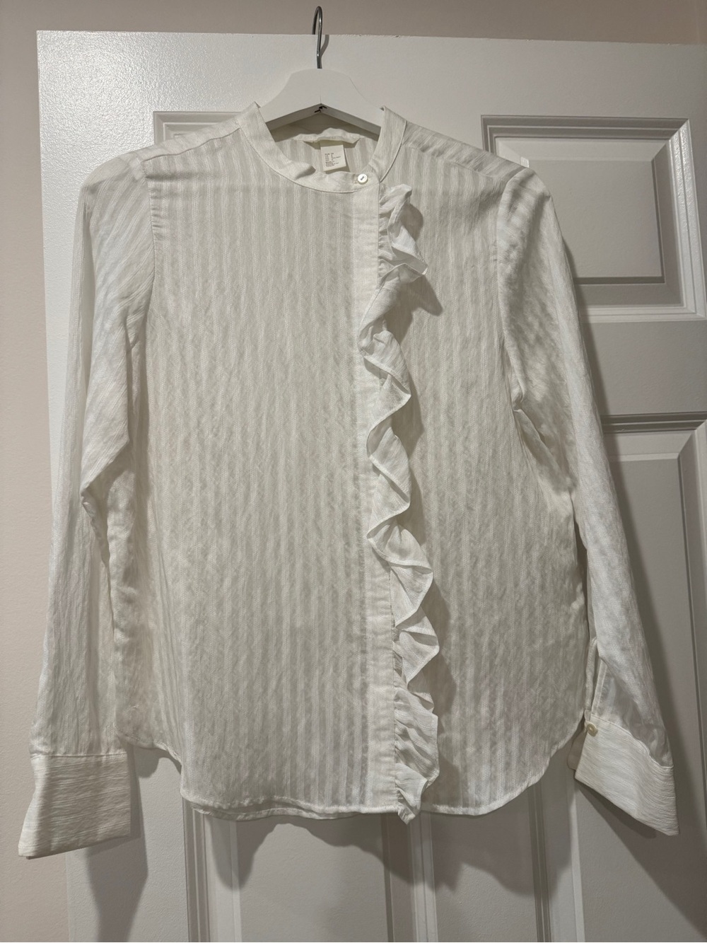 H&M White Textured Button-Front Blouse
